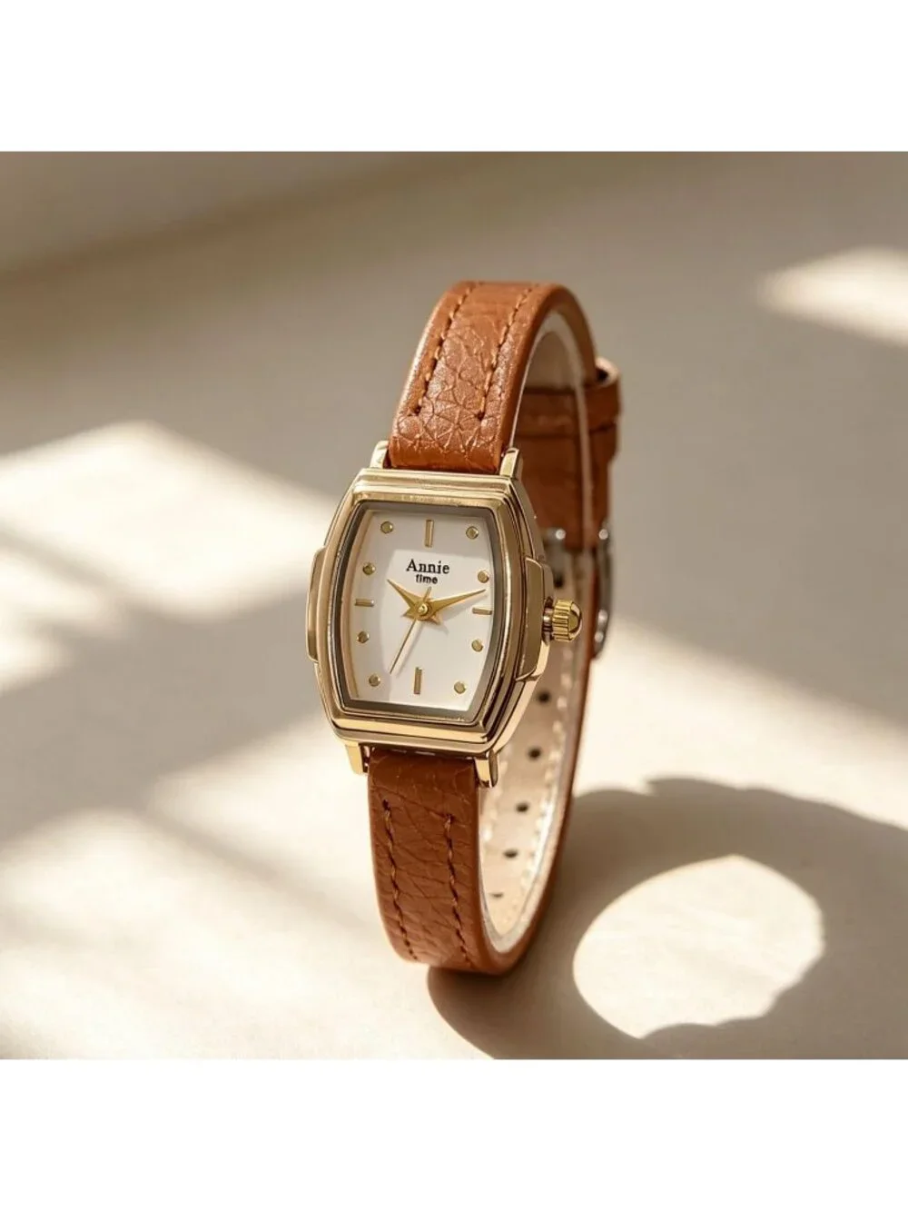 Women's Brown Rectangular Case Metal Case Simple Dial Leather Strap Wrist Watch